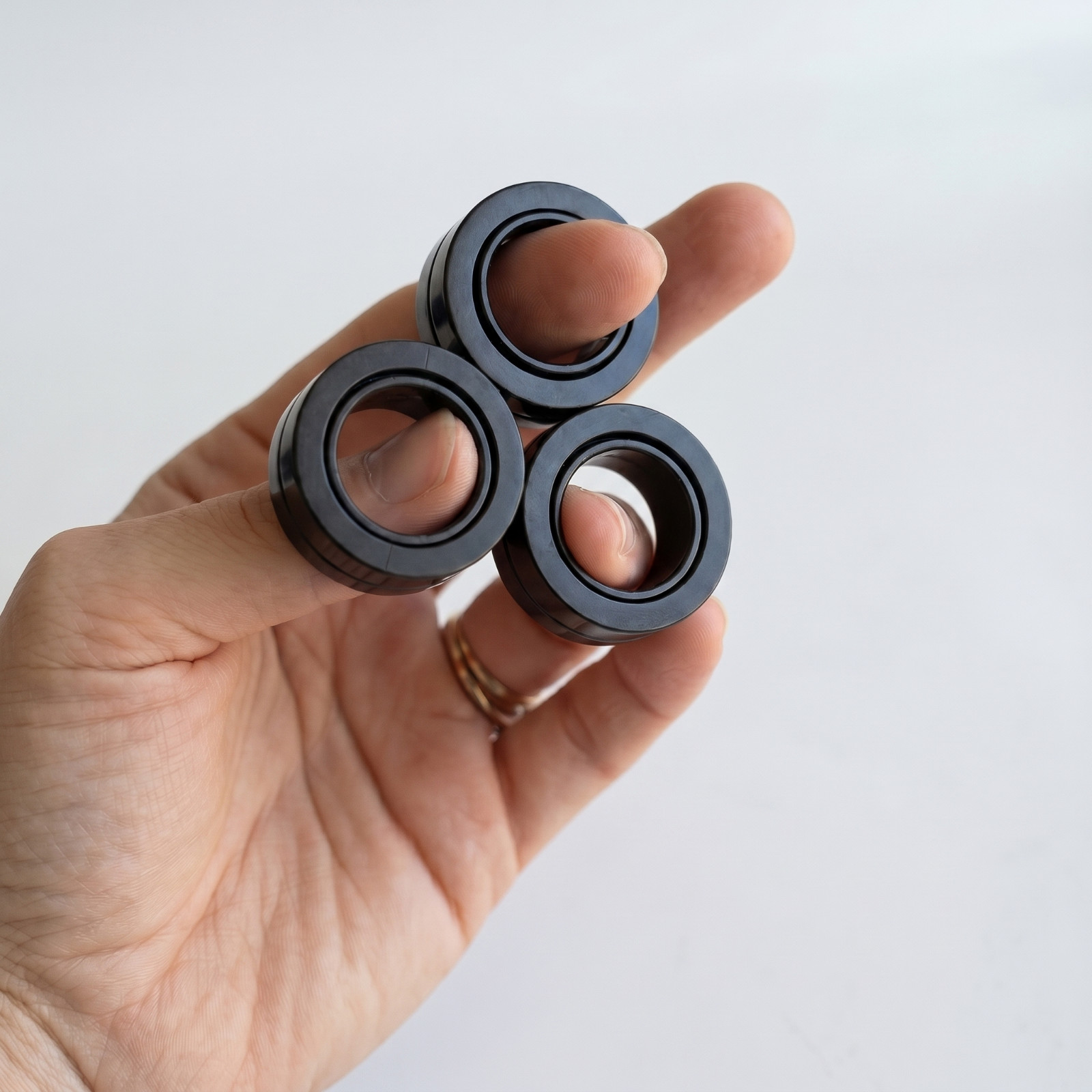 Fidget Rings Stress Relief Desk Toy Pack of 3 - Image 2