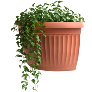 Corner Plant Pot Terracotta-Effect Plastic Planter